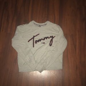 tommy hilfiger cropped-ish sweatshirt